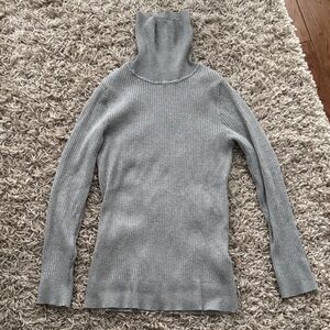 Elegant Gray Turtleneck Sweater